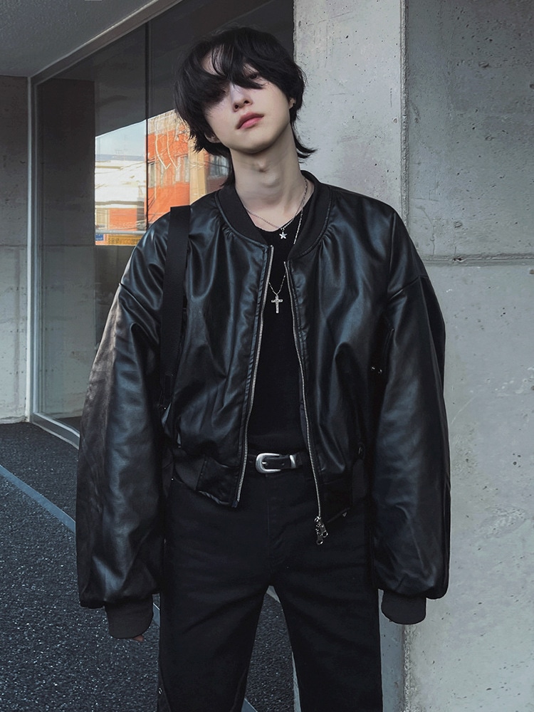 ハンサムショートセクションレザージャケットメンズの秋と冬の緩いジャケットのシニアセンス 機関車の革ジャケットのトレンドの韓国語バージョン