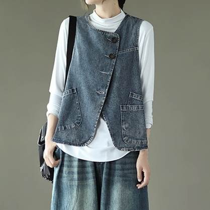 レディース トップス ベスト ジレ デニムベスト ミディアム丈 袖なし ラウンドネック 前開き ボタン ポケット カラーデニム かわいい 大人可愛い きれいめ シンプル カジュアル 上品 おしゃれ か