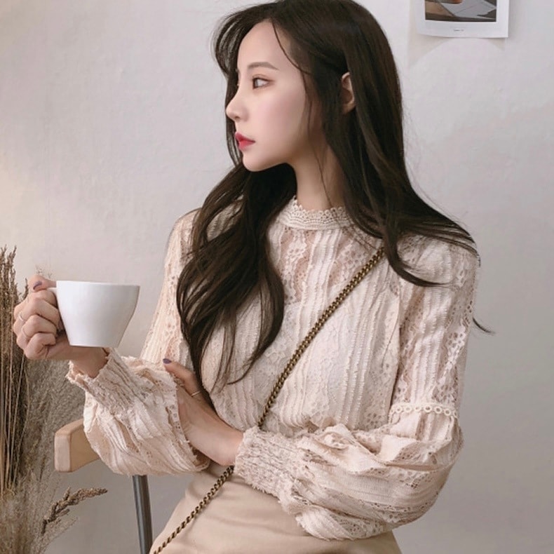 トップス シャツ レギュラー丈 袖あり 長袖 ラグラン スタンドカラー スリム 細身 レース 透け感 シースルー プルオーバー 薄手 大人可愛い きれいめ シンプル カジュアル 大人 上品 お洒落