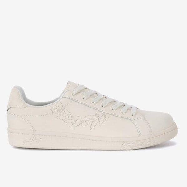 [FREDPERRY] 男性用スニーカー B721 レザー/刺繍入り特大ブランディッド (SFPM2531314-560)