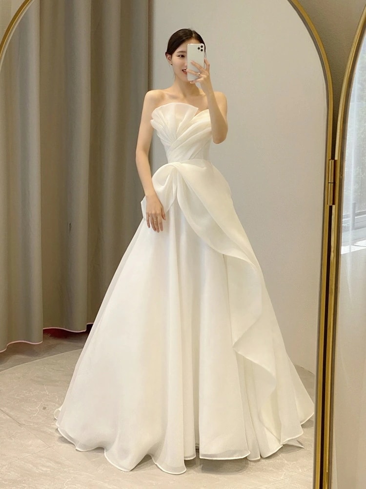 ライトウェディングドレス2025新しいスタイル花嫁スモールシンフロアレングスブベールウィンタートレーリング