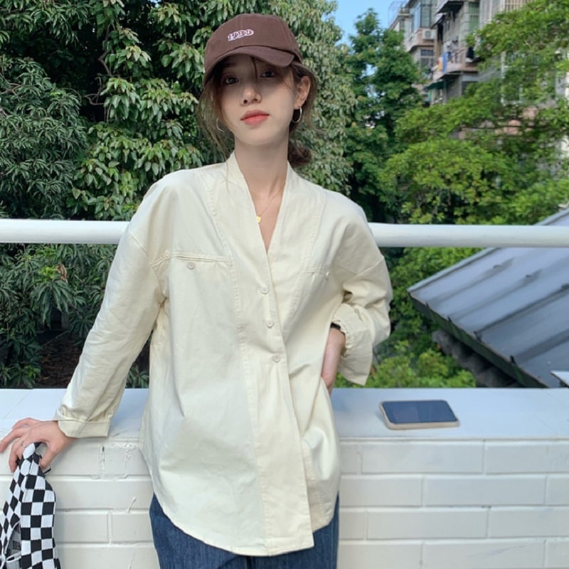 トップス シャツ ミディアム丈 袖あり 長袖 Vネック 襟なし ポケット 前開き かわいい 大人可愛い きれいめ シンプル カジュアル おしゃれ 大人女子 こなれ感 ラフ ラブリー キュート 個性的