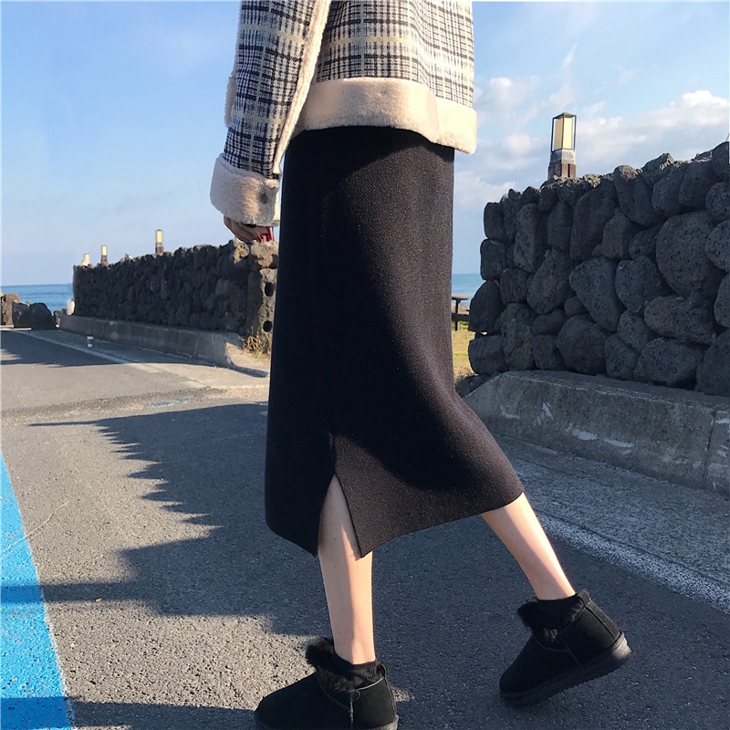 スカート ペンシルスカート タイトスカート ニットスカート ミモレ丈 スリム 細身 サイドスリット ウエストゴム 伸縮性 厚手 大人可愛い きれいめ シンプル カジュアル 大人 上品 お洒落 大人女子 4,714円