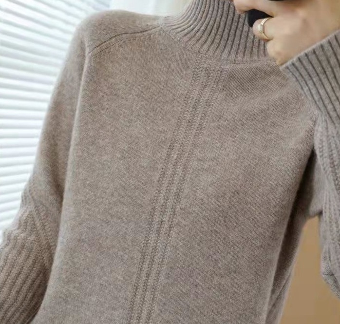 トップス ニットソー セーター 上着 タートルネックセーター ショート丈 袖あり 長袖 ハーフタートルネック ストレート ルーズ ウール きれいめ シンプル カジュアル おしゃれ お洒落 大人女子