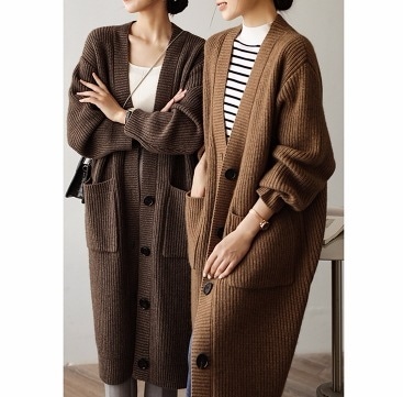 デート モテコーデ トップス カーディガン ロングカーディガン 膝丈 ひざ丈 袖あり 長袖 萌袖 ストレート Iライン ポケット 前開き 編み込み ボタン かわいい 可愛い きれいめ シンプル