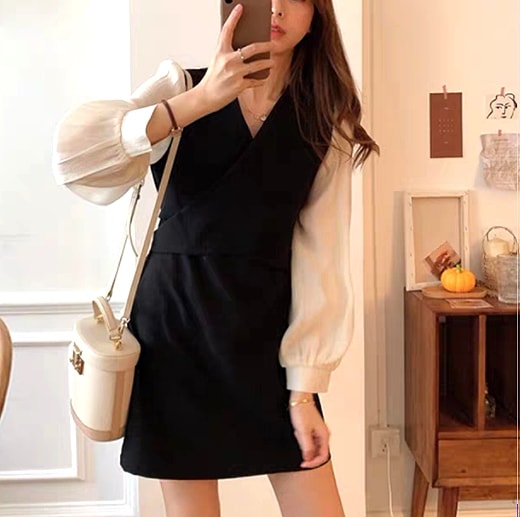 ミニ丈ワンピース ワンピース ワンピース ブラウス ミニ丈 膝上 長袖 ラウンドネック Iライン 5,380円