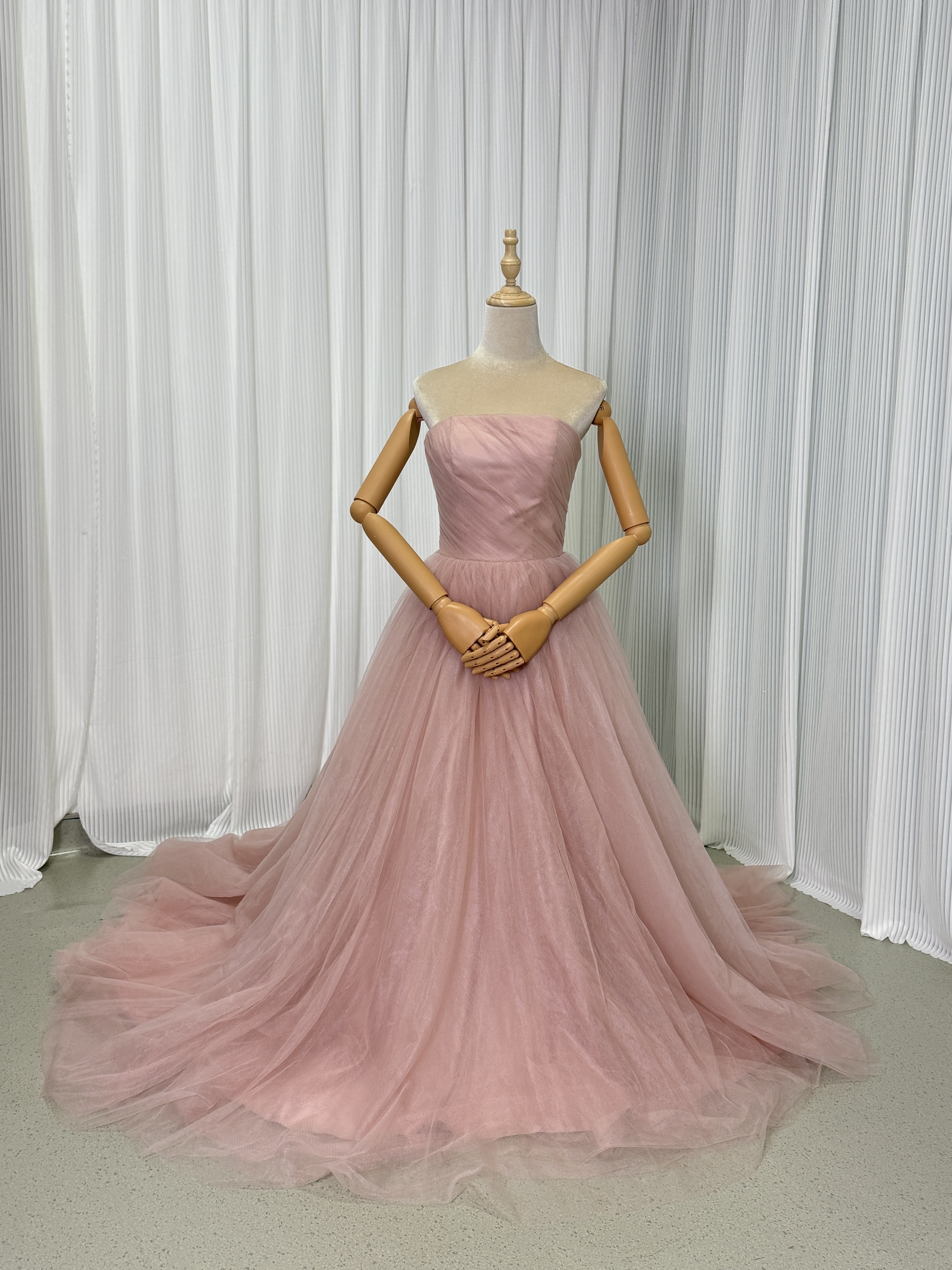 カラードレス ピンク チューブトップ バックレス ファスナー ソフトチュール エレガント ロングトレーン