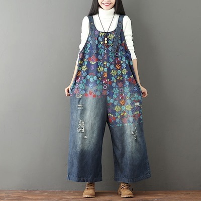 大きいヤードの女の花プリントのジーンズは白くて穴があいています広い脚の背のズボン女の放浪記