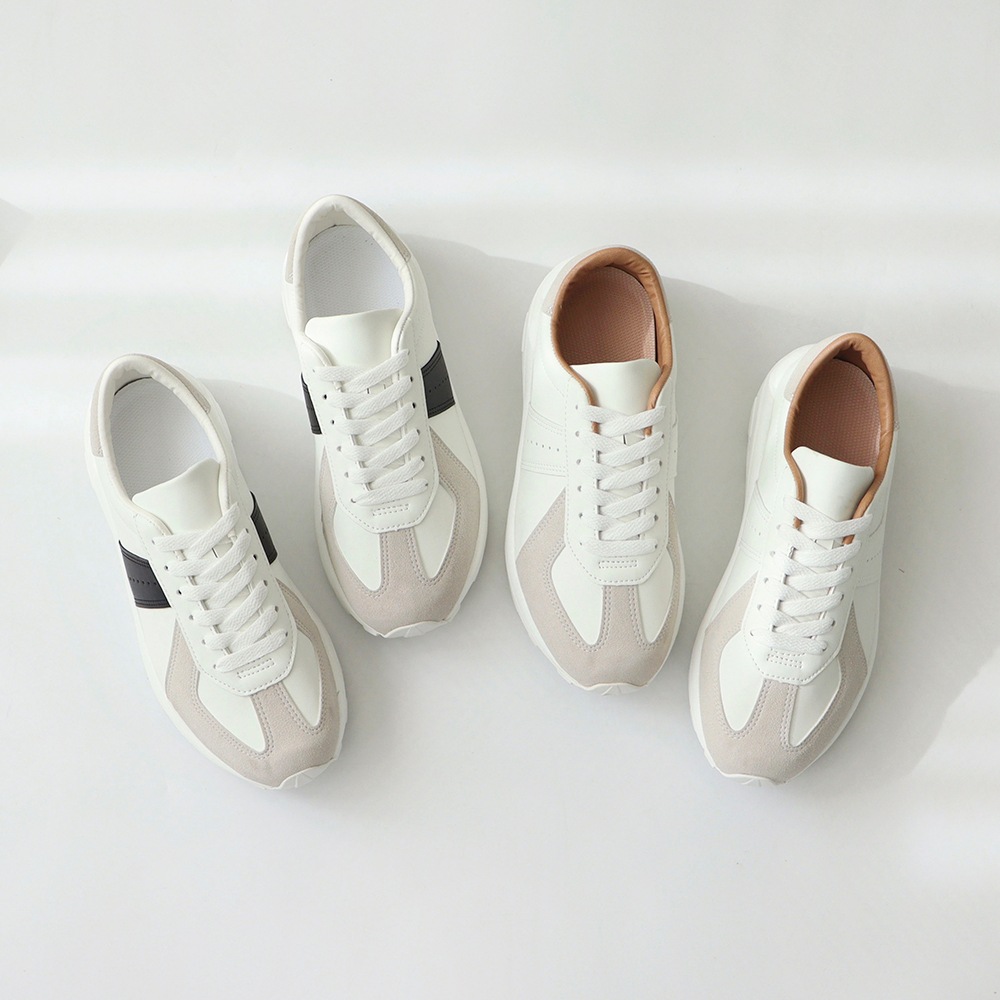 【韓国産】アクティブシーンから日常使いまで!ラインスニーカー【２カラー】【5cm背高効果】AG-025