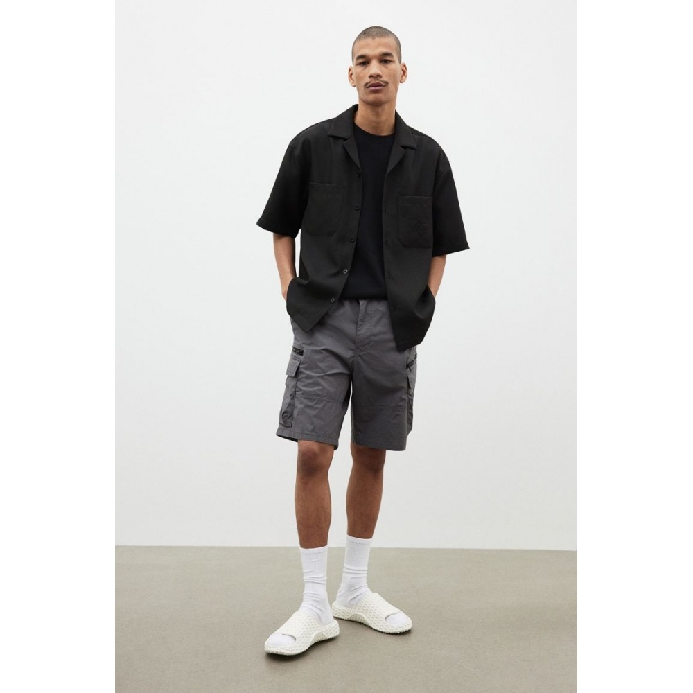 H&M レギュラーフィットカーゴショーツグレー