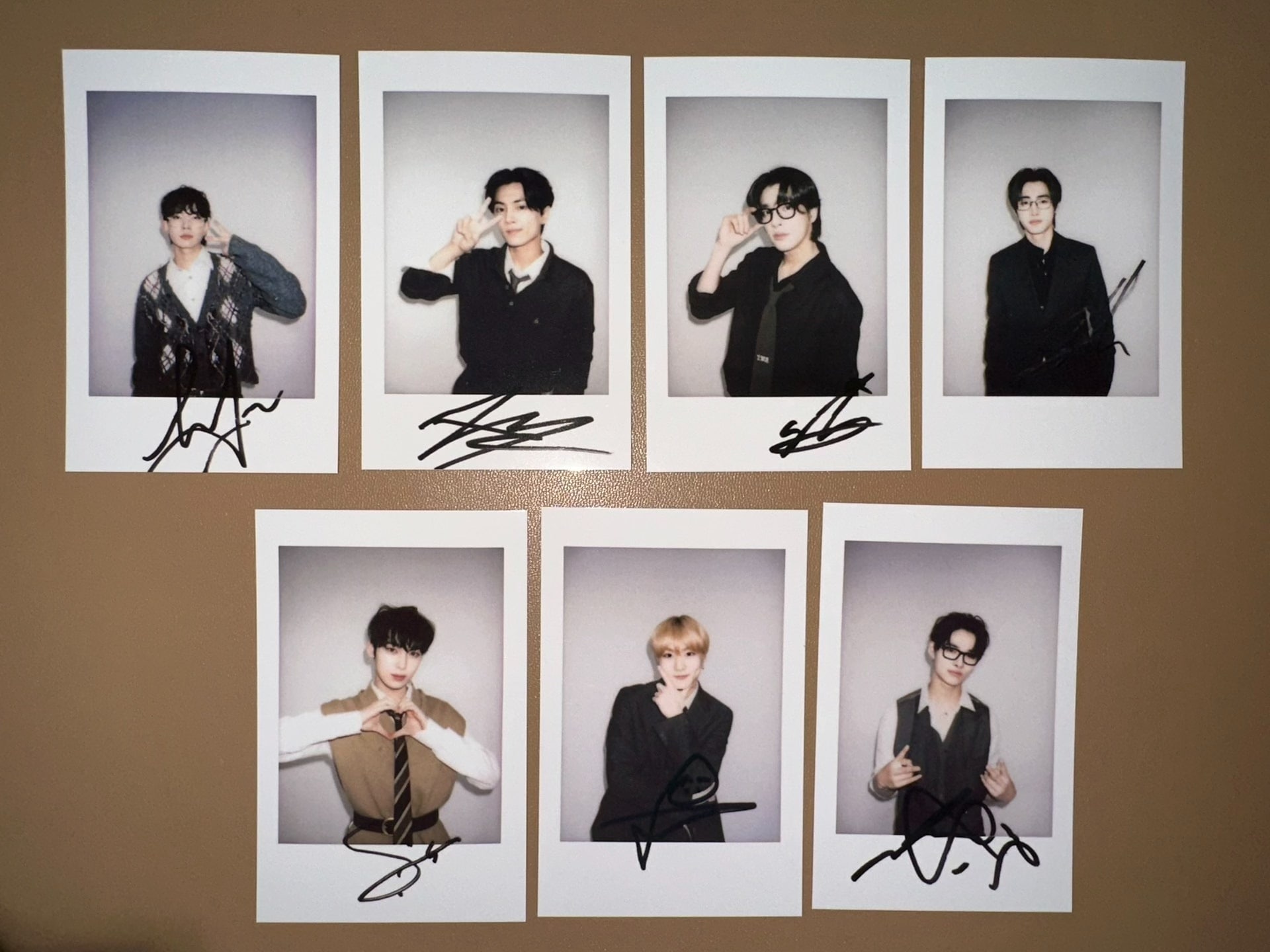 公式 ENHYPEN yzy 一直娱 上海 ポラロイド 特典 公式グッズ 写真 全員7枚セット 15,392円