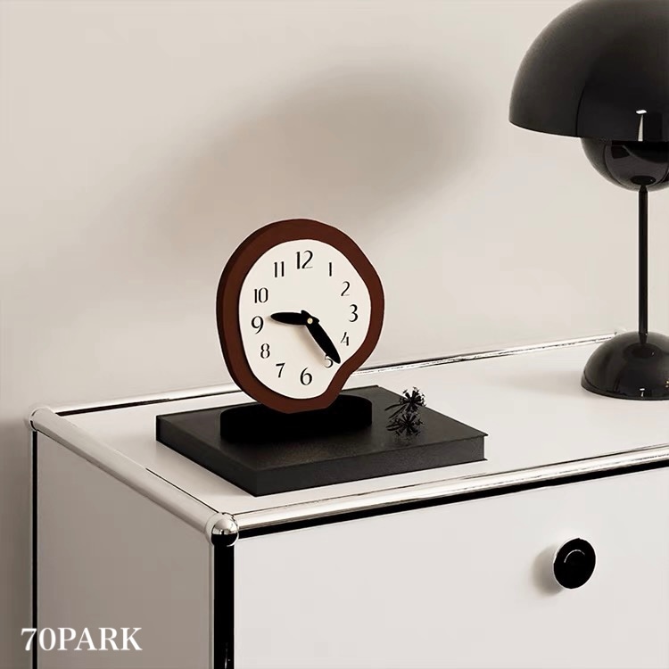 ユニーク シルエット バイカラー クロック 置き時計 卓上 おしゃれ 韓国インテリア 韓国雑貨 韓国っぽ インテリア雑貨 韓国 時計