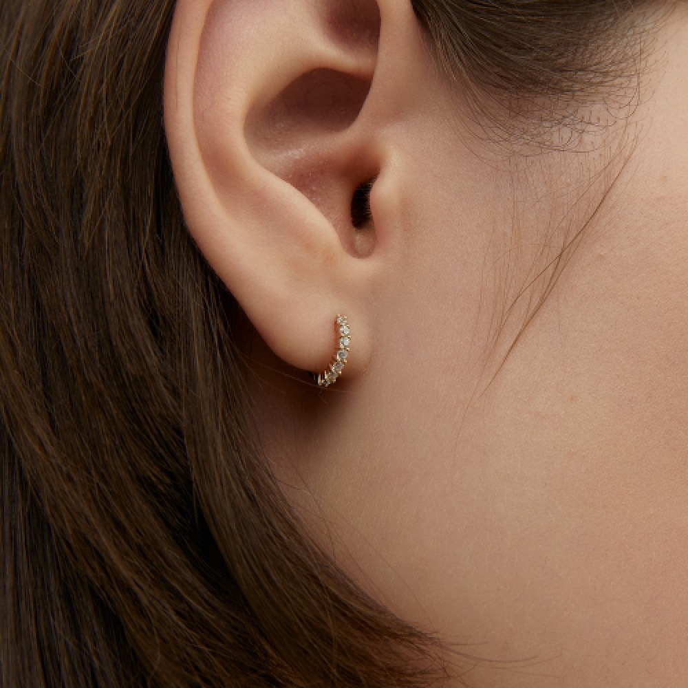 LUNNE シルバー 925 シャイニング 4プロングワンタッチピアス #LSE88