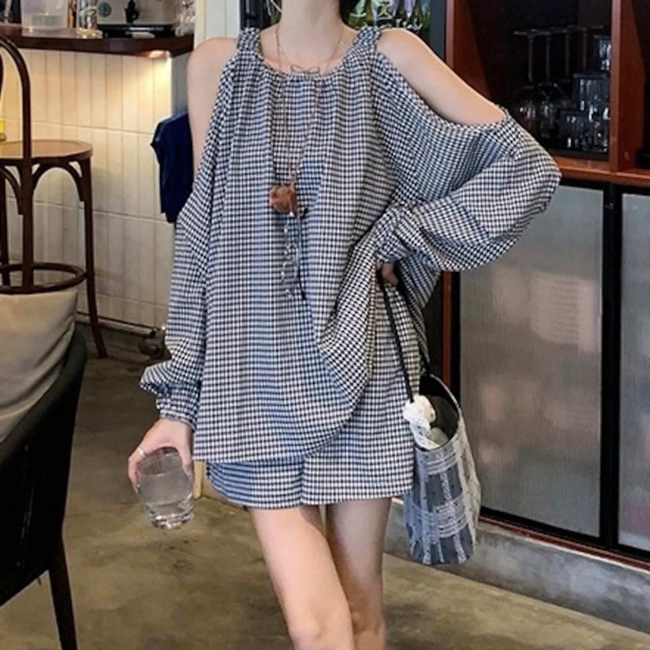長袖スーツ秋冬セットアップ トップス シャツ ラウンドネック ギンガムチェック オープンショルダー ショートパンツ ワイド ゆったり 秋 黒 ブラック おしゃれ かわいい 韓国ファッション レディース