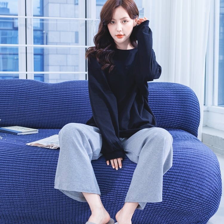 パジャマ ナイトウエア 長袖 ラウンドネック ブラパッド付き プルオーバー ミディアム丈 ロングパンツ ウエストゴム 部屋着 ルームウエア 可愛い かわいい 大人可愛い きれいめ シンプル 上品 6,201円