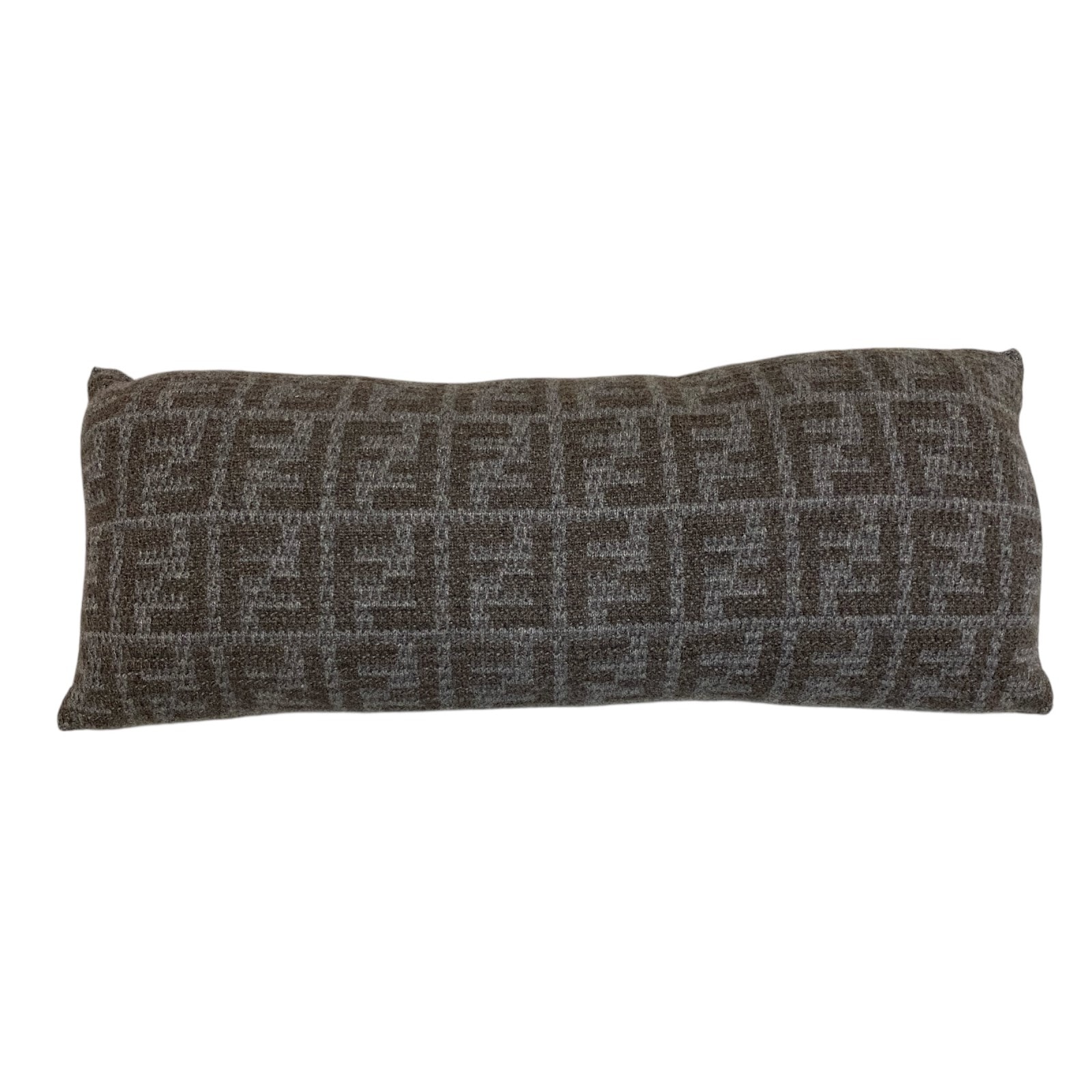 定価17万 未使用 フェンディ FENDI レディース FFレクタングル クッション カシミヤ