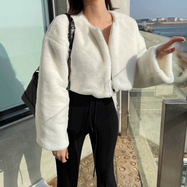 ふわふわ 冬 ノーカラー 裏地 キルティング ショート クロップ ファー ジャケット ジャンパー 3color