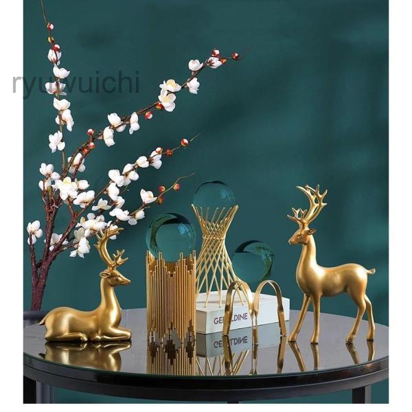 北欧の工芸品 鹿の置物 オブジェ 棚 卓上 室内 事務室 寝室 現代彫刻デスク装飾 置き物 エレガント モダン風 マスコット 装飾品 工芸品 国内初登場父の日 4,772円