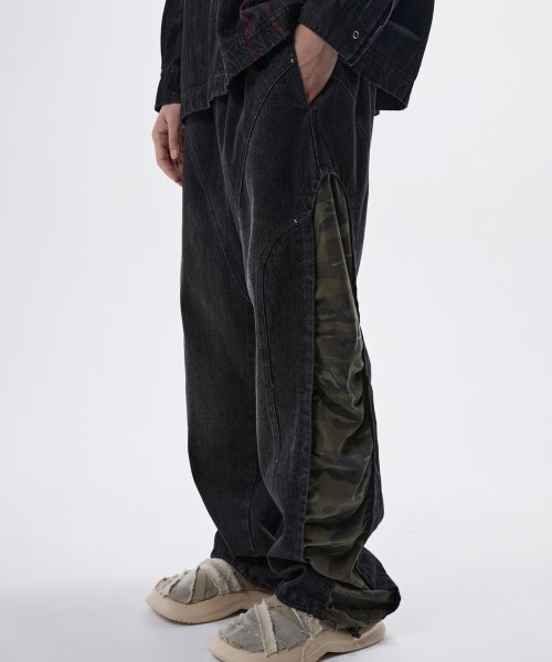 【RSSC】 INCISION SIDE WRINKLE DENIM PANTS : BLACK/CAMO