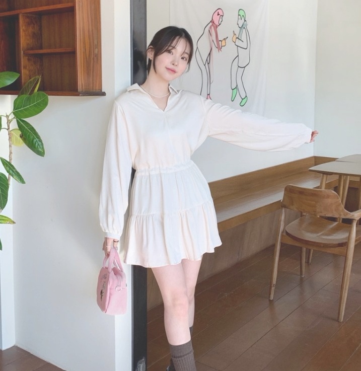 スカート ワンピース ミニスカート ミニ丈 膝上 長袖 萌袖 襟付き フレア ウエストマーク バックリボン かわいい 大人可愛い きれいめ シンプル カジュアル おしゃれ レトロ こなれ感 ラフ