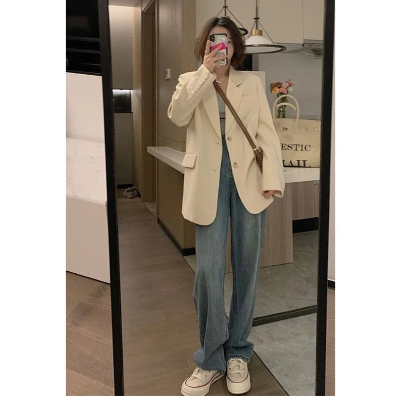 スーツ 2023秋の新しいシックな白いスーツのジャケットの女性の韓国風のカジュアルな小さなハイエンドの気質のスーツのジャケット
