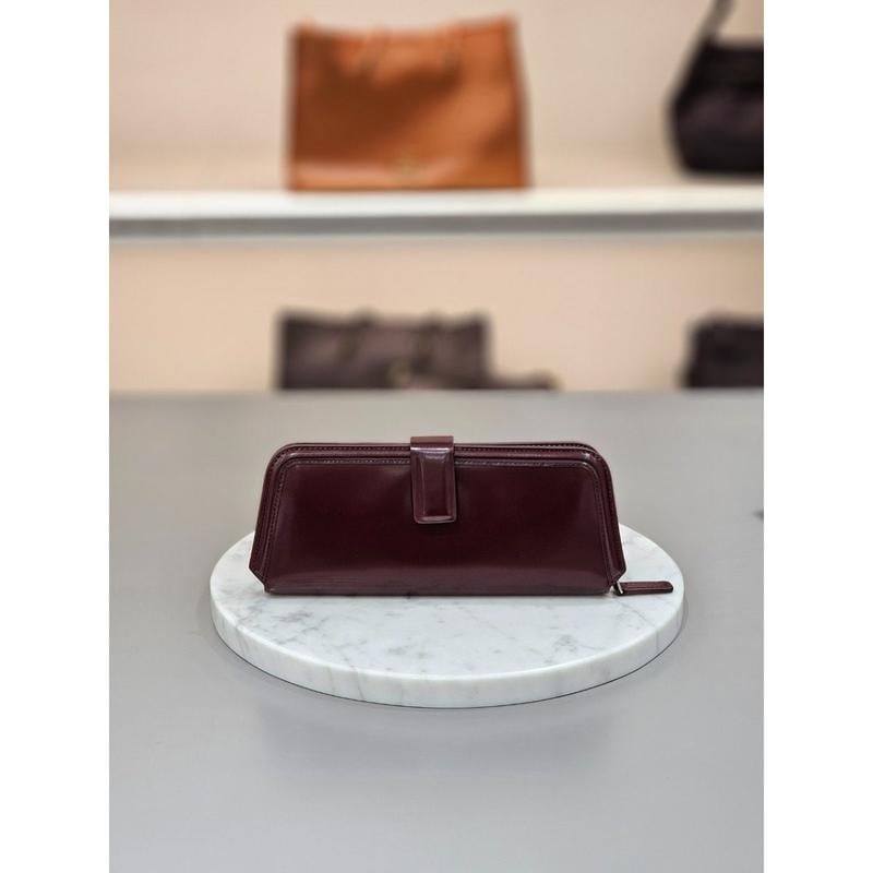 [釜山店] 女性用長財布 SQ3EC02BUR