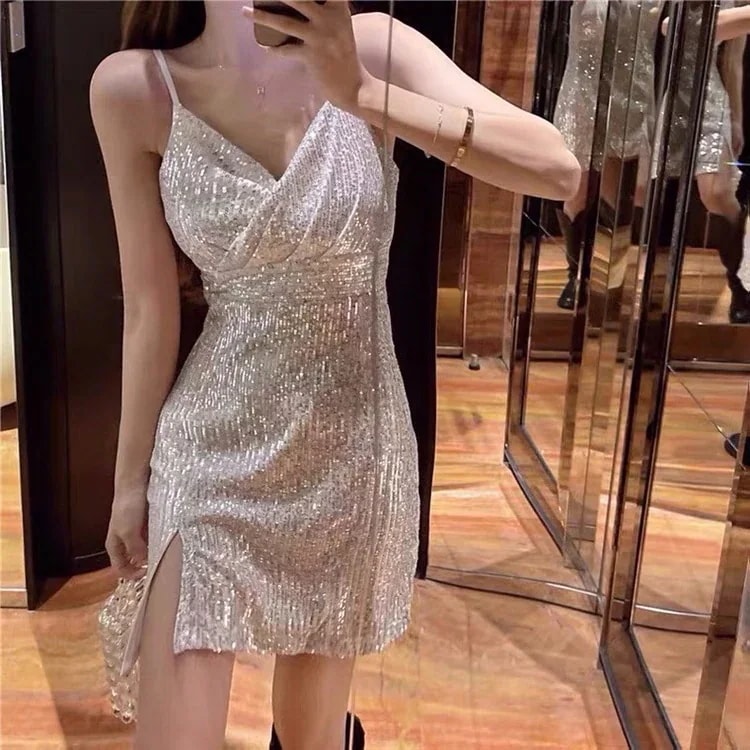 小さなイブニングドレスのスカートは通常2025年の女性の宴会の気質の黒のドレスの誕生日のドレスを着ることができます