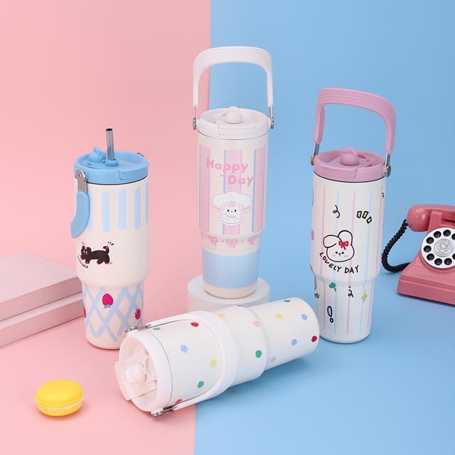 水筒 大容量 316ステンレス 保温/保冷 持ち運びに便利 シンプル 無地 水筒 可愛い スポーツ お茶 コーヒーカップ 男女兼用 30oz/4色