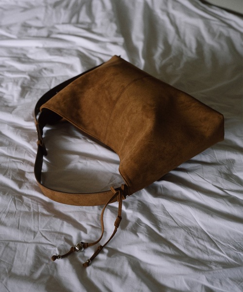 【OVHEE】 Tave Suede Shoulder Bag_Chestnut ショルダーバッグ 正規品
