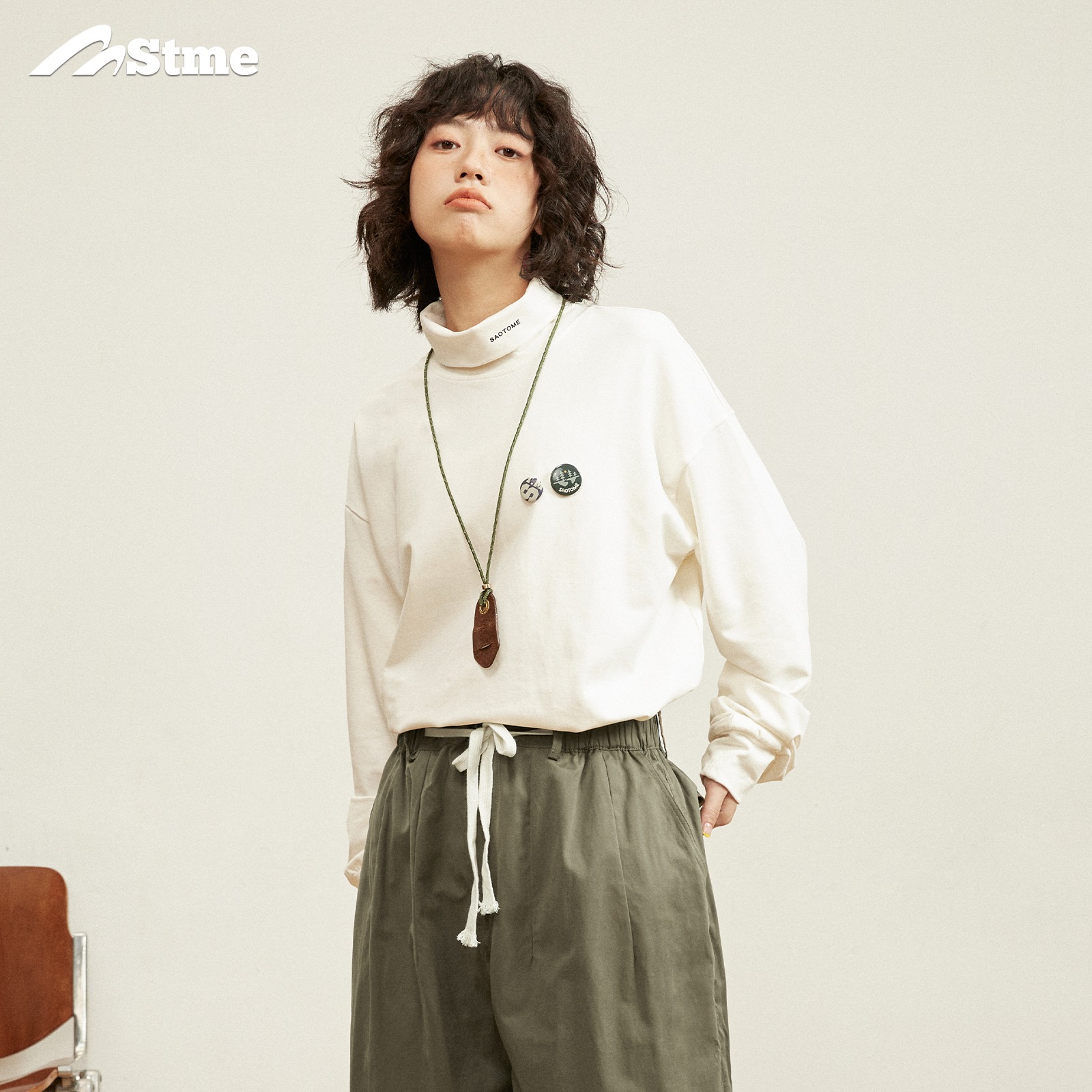 早乙女慶子Saotome 日本のベーシック タートルネック スウェットシャツ カップル向け ゆったりとしたインナー合わせと万能な長袖