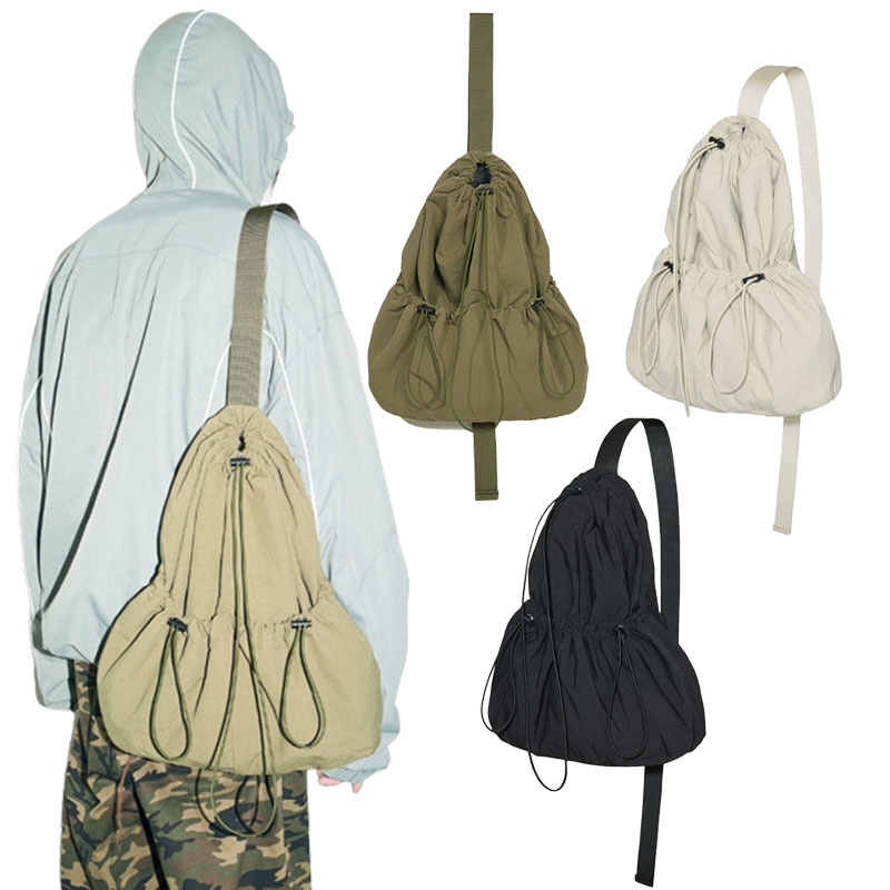 韓国人気 / DRAWSTRING SLING BAG / 韓国ファッション / 韓国ストリートブランド / 男女兼用