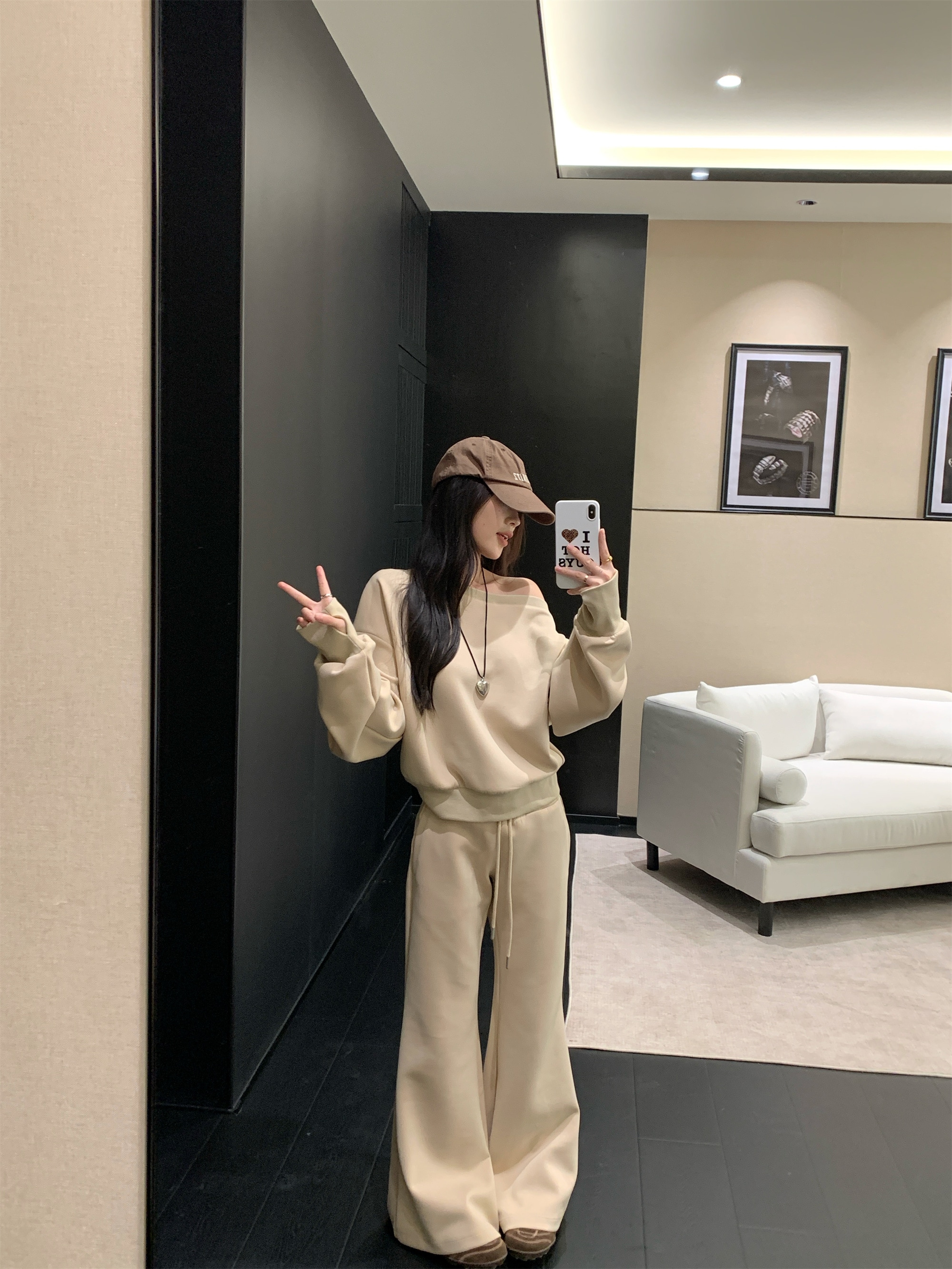 レトロセット黑白フーディーブルサイズ丈トップス春カジュアルスポーツファッション系通学学生袖お出かけアップシルエットトラック かわいいレディーストレーナー無地 韓国 2025秋冬 長袖