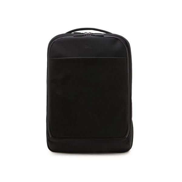 ブラックのロゴ入りナイロンバックパック DBBA6E661