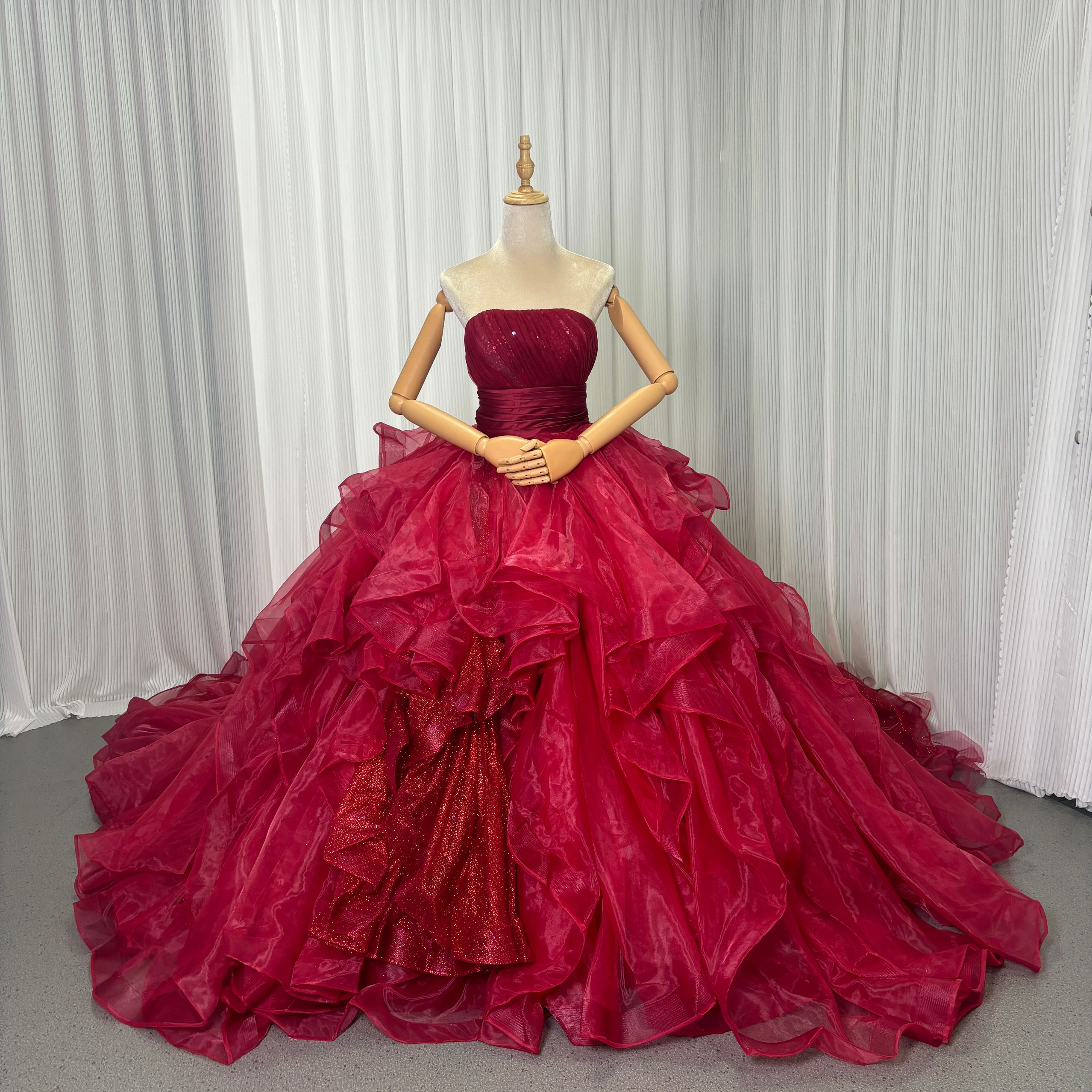 カラードレス ボルドー色 キラキラスパンコール ビスチェドレス+ラッフルフリル キラキラグリッターチュール オーバースカート 編み上げ 華やかなトレーン 披露