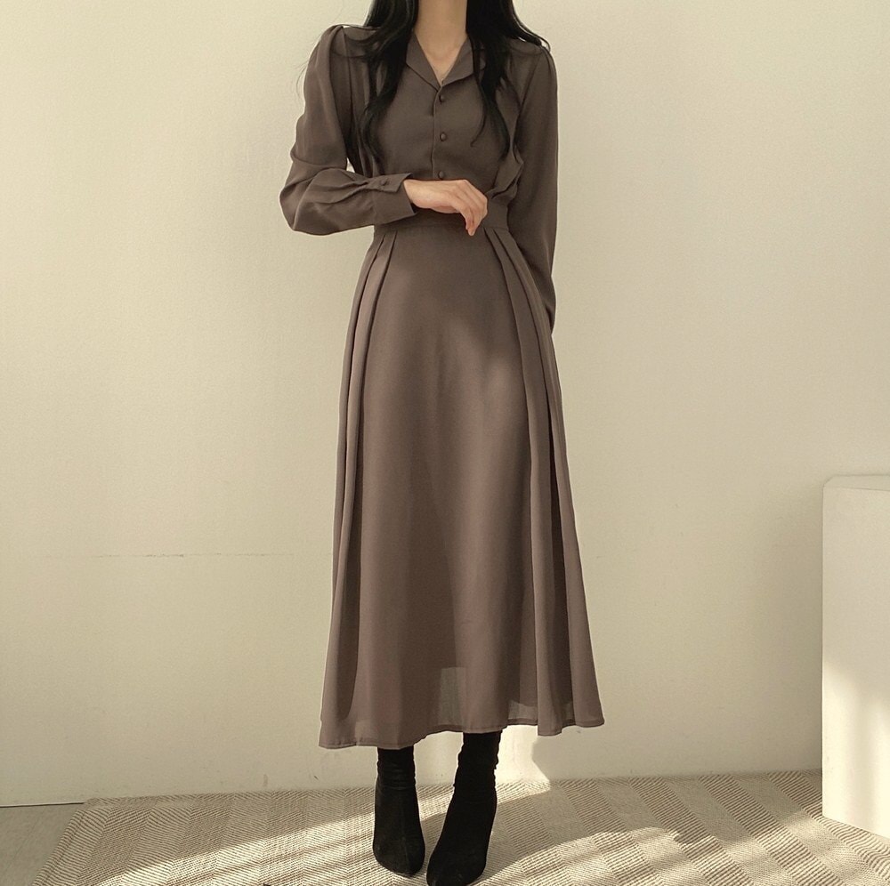 ワンピース ロング ロング丈 長袖 Vネック カシュクール フレア Aライン ウエストマーク かわいい 大人可愛い きれいめ シンプル カジュアル 大人 上品 おしゃれ レトロ 大人女子