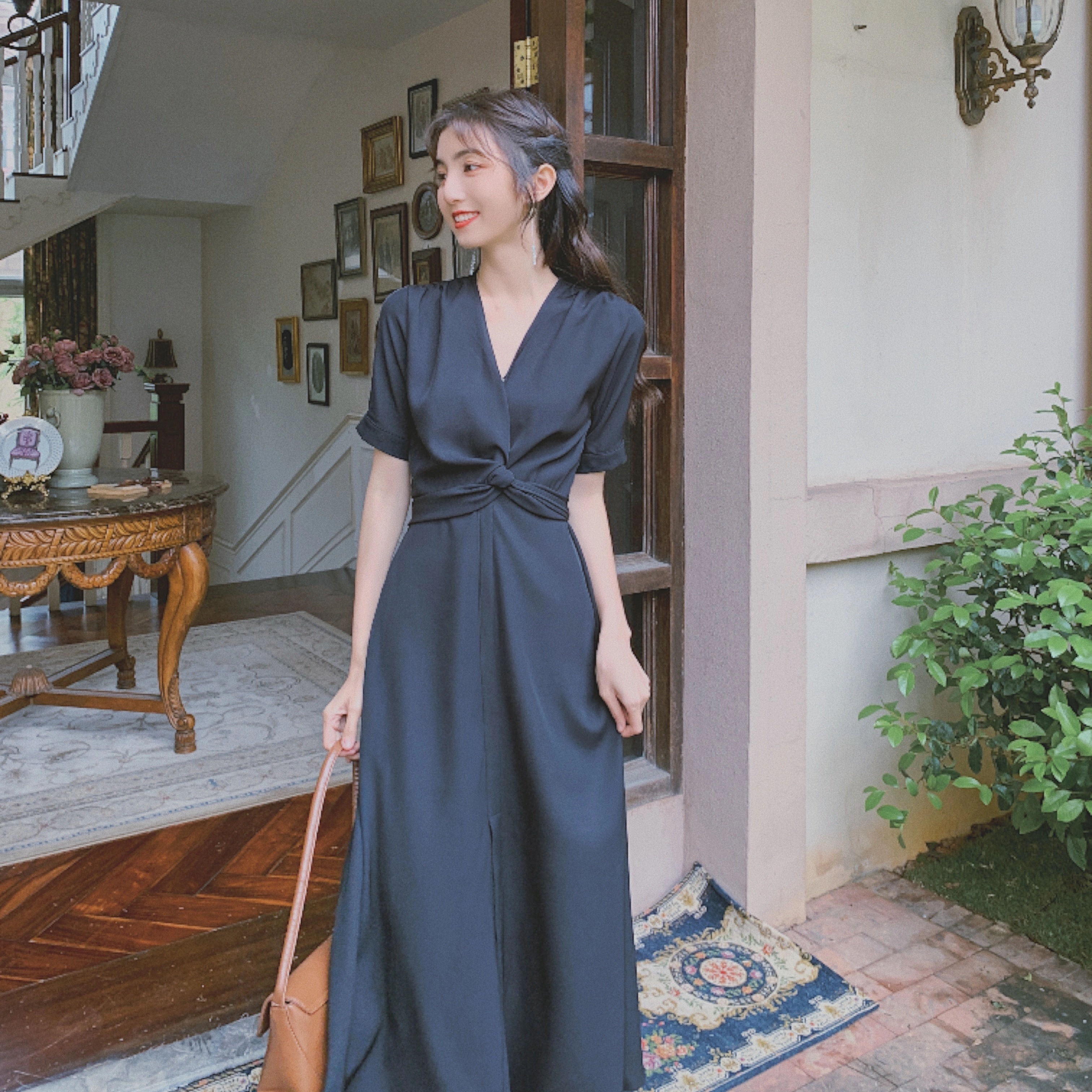 ワンピース フレアワンピース ロング ロング丈 袖あり 半袖 Vネック フレア ウエストマーク ウエストリボン かわいい 大人可愛い きれいめ シンプル 大人 上品 おしゃれ お洒落 大人女子