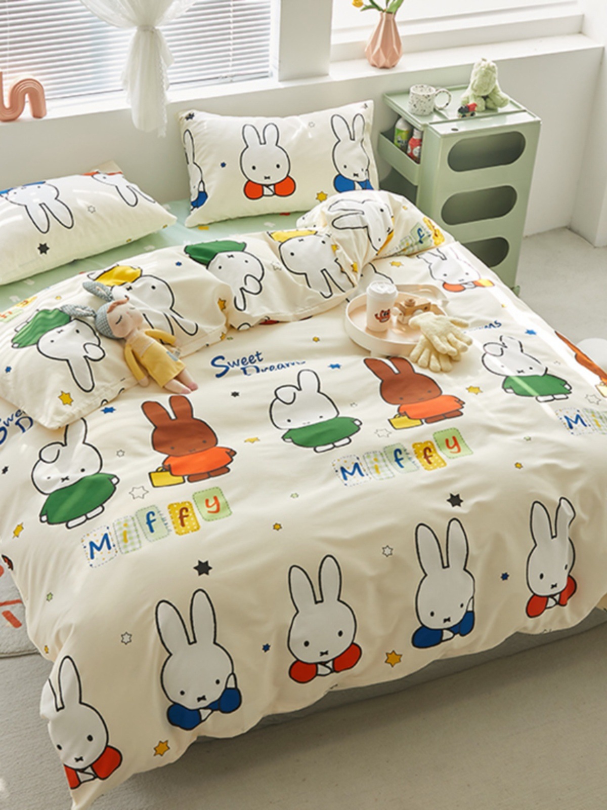 ミッフィー 布団カバーキュートガールミッフィー 綿100 4枚合わせ掛け布団カバー 反応プリントベッドシーツ4