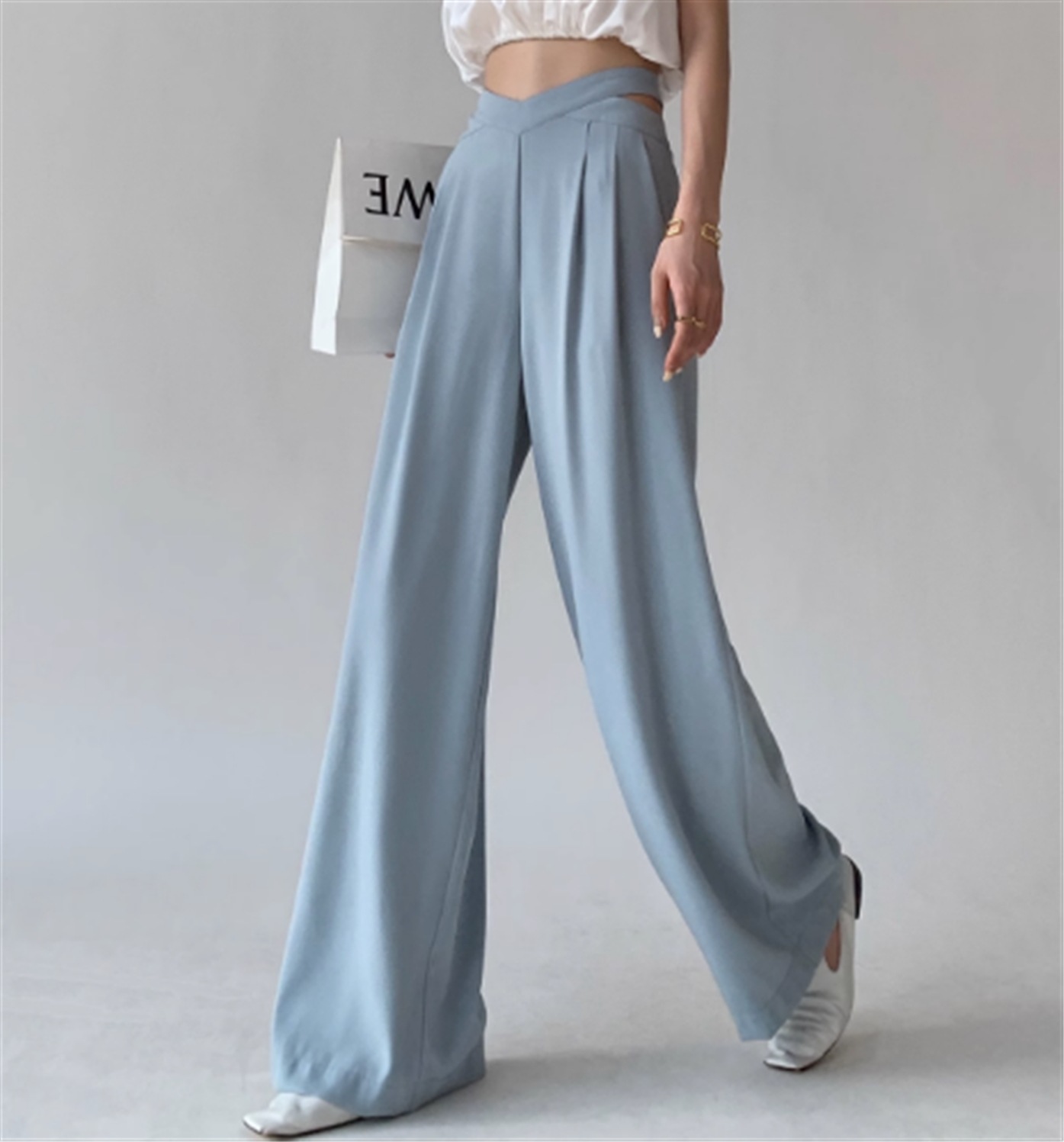 ボトムス パンツ ワイドパンツ ハイウエスト ドレープ 肌見せ 薄手 大人可愛い シンプル カジュアル おしゃれ こなれ感 存在感 無地 春 夏 10代 20代 30代 40代 レディース ラフ 学生