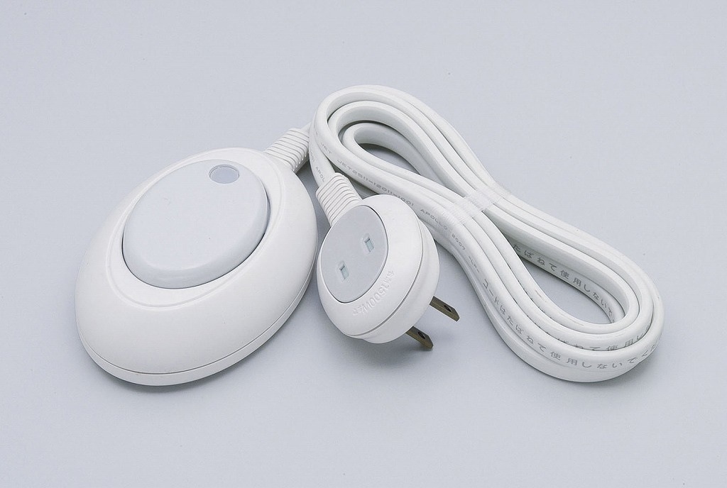 （まとめ買い）フットスイッチ 2M WFS-200B（W） [x3]