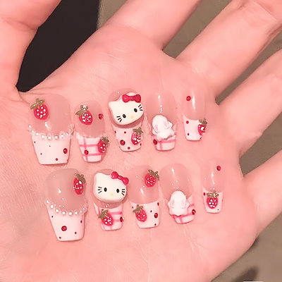 Qoo10] 【激安本日限定】ハローキティネイルチップ : ネイル