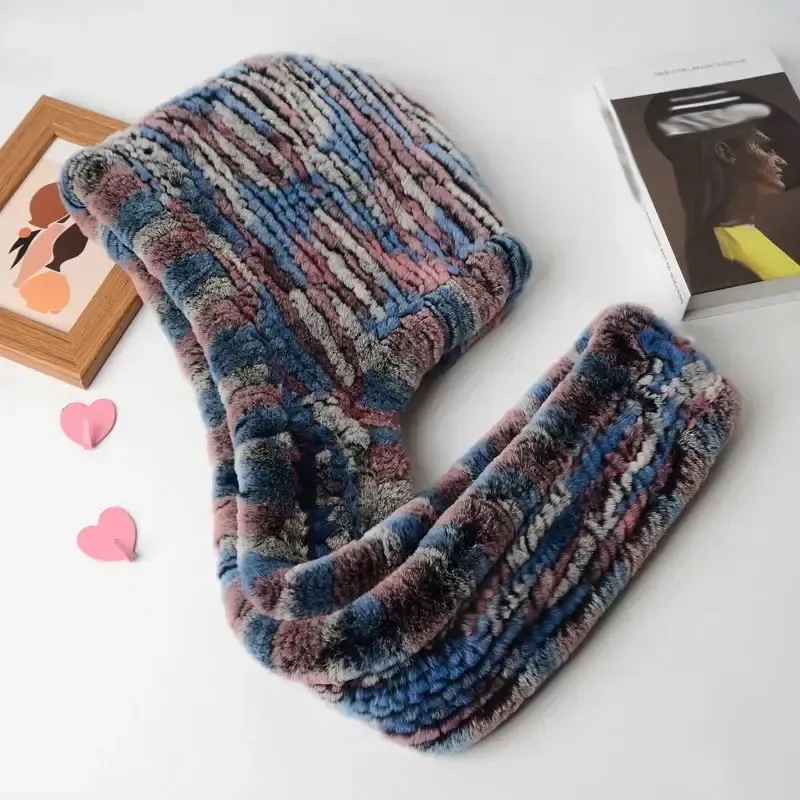 女性のためのウサギの毛皮の帽子 帽子 の帽子 動物の形 フード付き ニット 自然な毛皮のような 暖かく 襟付きストールマフラーマフラー