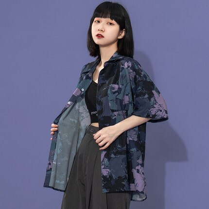 シャツ ブラウス カットソー レディース オーバー 半袖 襟付き 存在感 個性的 かわいい 大人可愛い きれいめ 派手 かっこいい ラフ こなれ感 柄 夏 学生 イベント パープル トップス