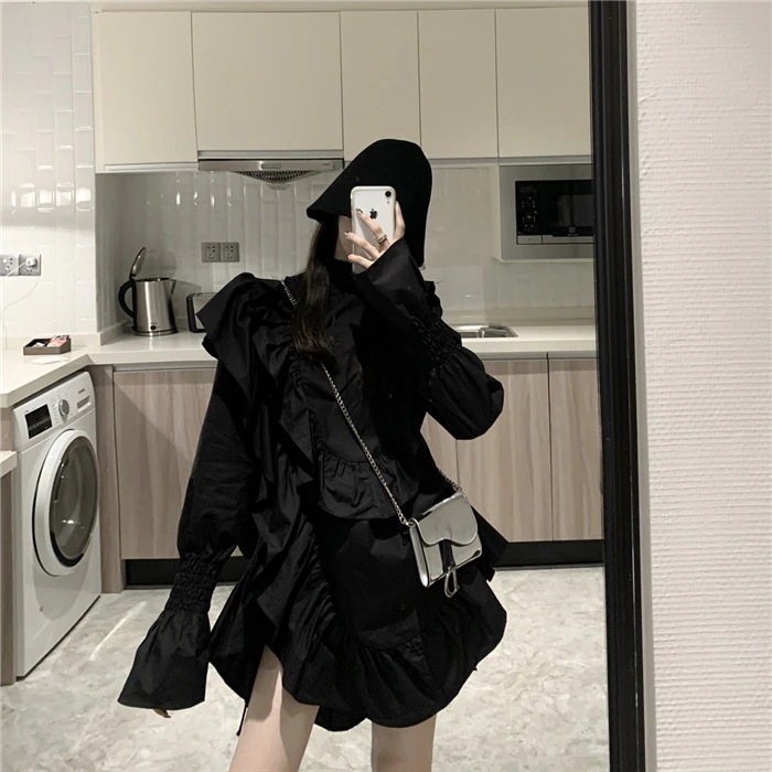 シャツ ブラウス カットソー レディース フリル 長袖 パフスリーブ クルーネック 個性的 存在感 大人可愛い きれいめ カジュアル 無地 春 秋 学生 デート フリーサイズ ブラック トップス