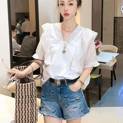 フリルブラウス ブラウス 袖あり 7分袖 七分袖 Vネック レース フリル かわいい 大人可愛い きれいめ シンプル カジュアル 大人 上品 おしゃれ お洒落 レトロ 大人可愛い 大人女子 こなれ感