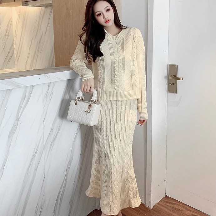 トップス スカート セットアップ ミモレ ミモレ丈 袖あり 長袖 ラウンドネック フレア ペプラム マーメイド 2点セット 上下セット 大人可愛い きれいめ シンプル カジュアル 大人 上品 おしゃれ