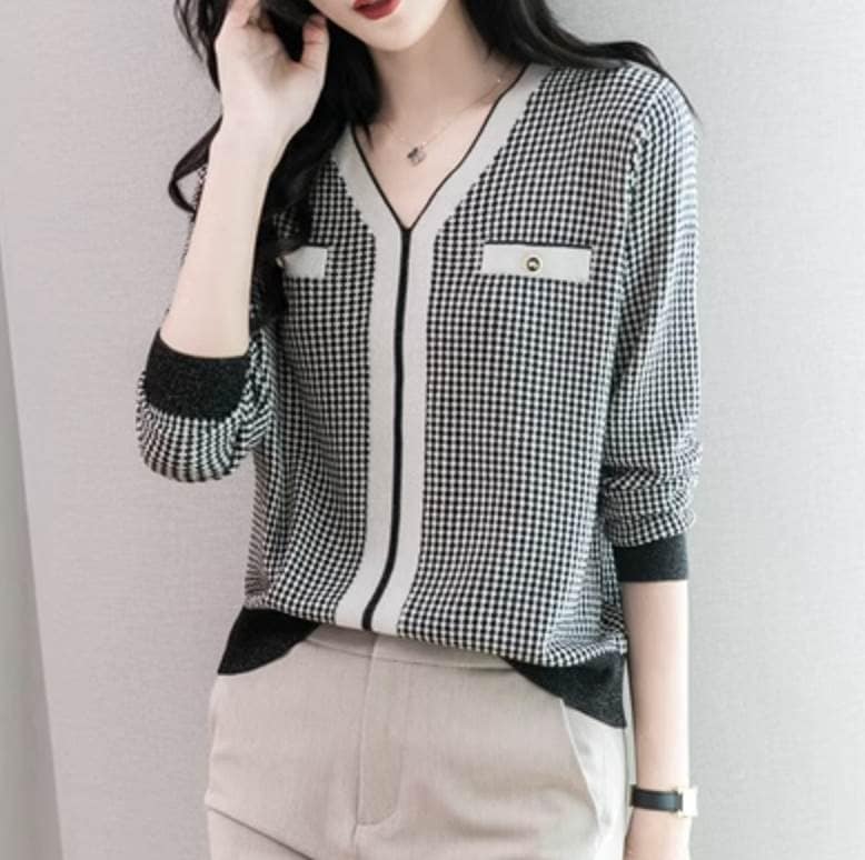 トップス デート カットソー ニットソー セーター 袖あり 長袖 Vネック かわいい 大人可愛い きれいめ シンプル カジュアル 上品 おしゃれ お洒落 かっこいい レトロ 大人女子 こなれ感 キュー