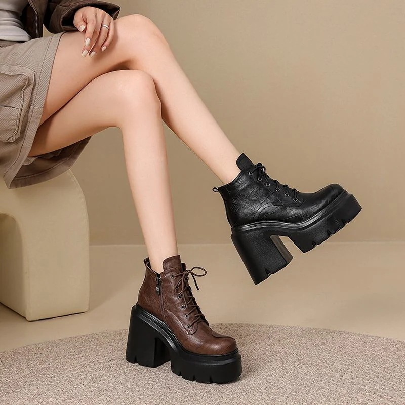 2026年新作 ブリティッシュ レトロ マーティンブーツ ショート ソフトレザー 12cmプラットフォーム エクストラハイヒール 低身長対策