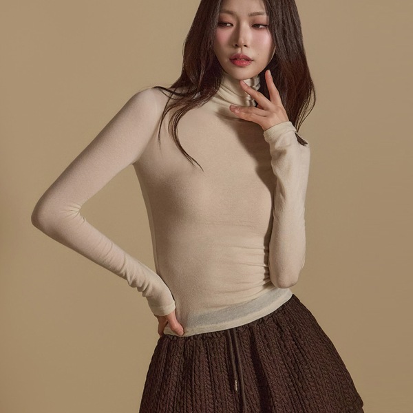 E3587 スリム タートルネック トップ