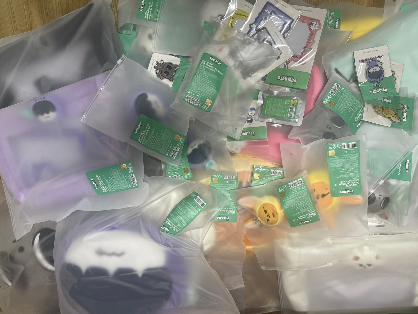 PPULBATU WARI WARI TOMORROW X TOGETHER Official Character POP-UP MD B