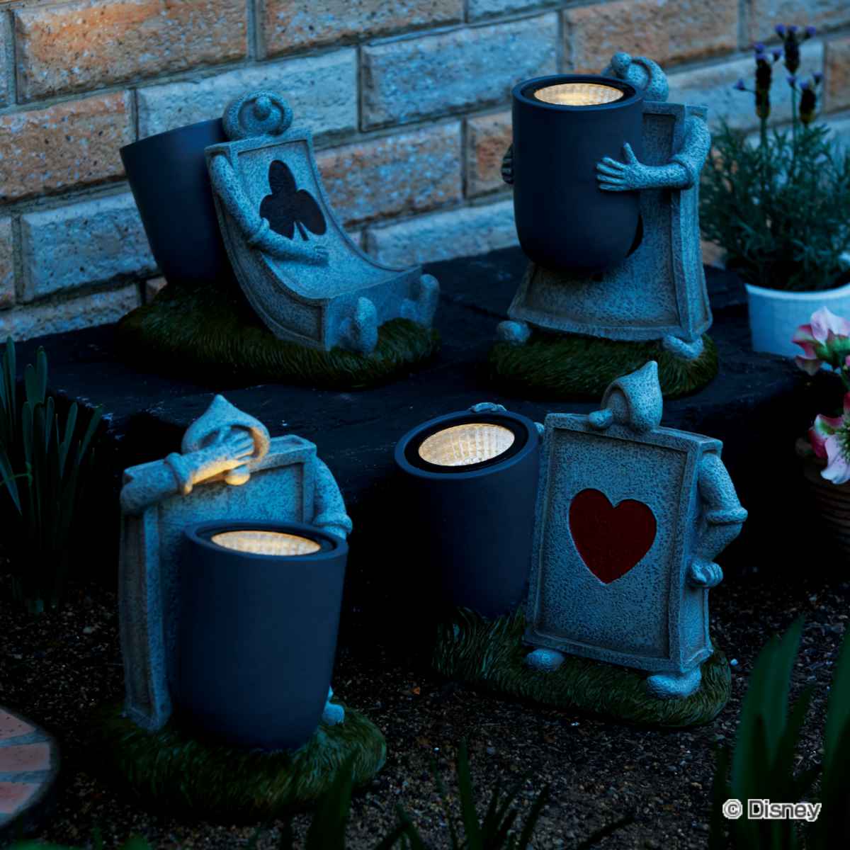 置物 兵士 ソーラーオーナメント ハート兵士 庭 LED ガーデンライト オブジェ オーナメント ガーデンオブジェ トランプ兵士 ソーラーライト ソーラー センサーライト 屋外照明 玄関照明